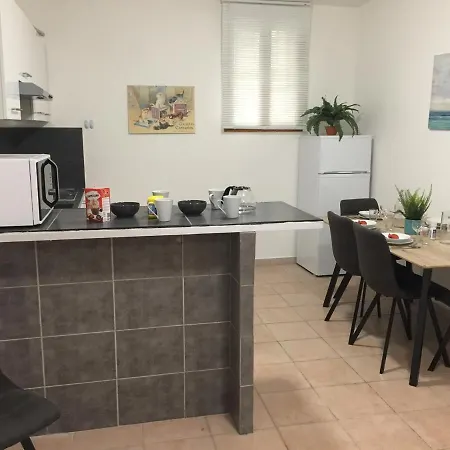 Decouvrir Apartment *